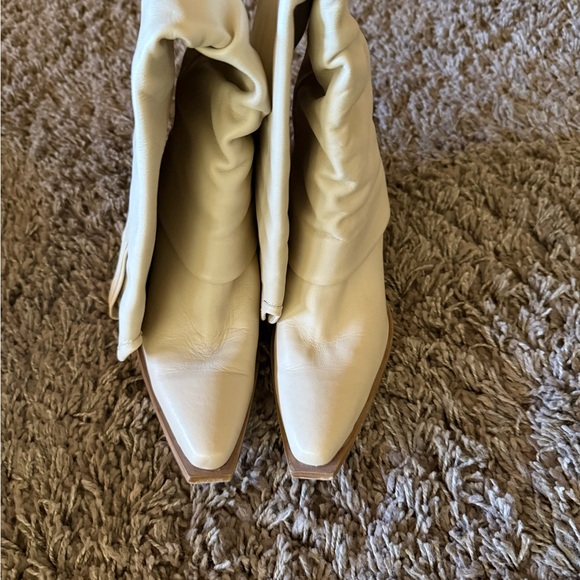 Free People, Italian Leather, Cream Over the Calf Boots. Size 38 1/2 = 7 1/2,Specials : American Fashion Style Bags On Sale